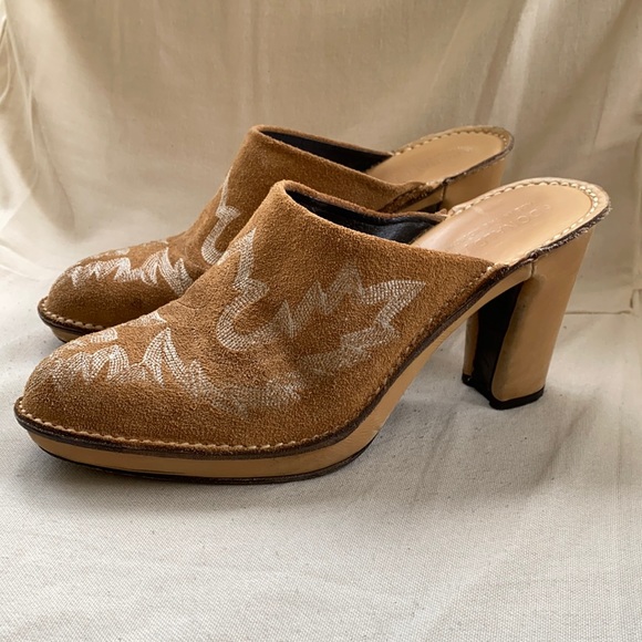 Donald J Pliner Mules - Picture 1 of 11